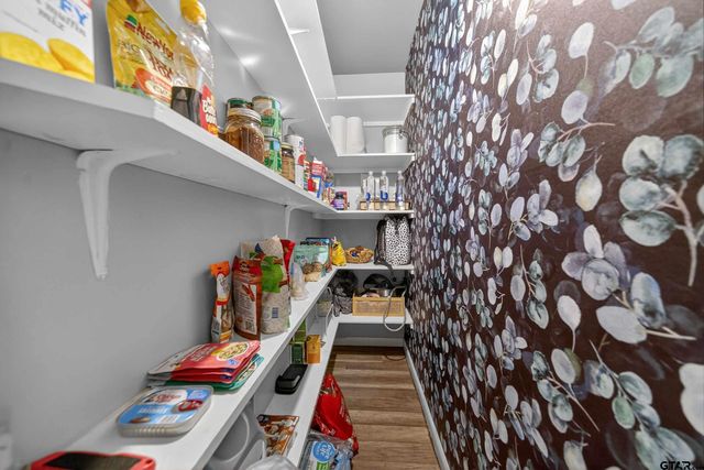 815 Circle Dr, Jacksonville, TX 75766