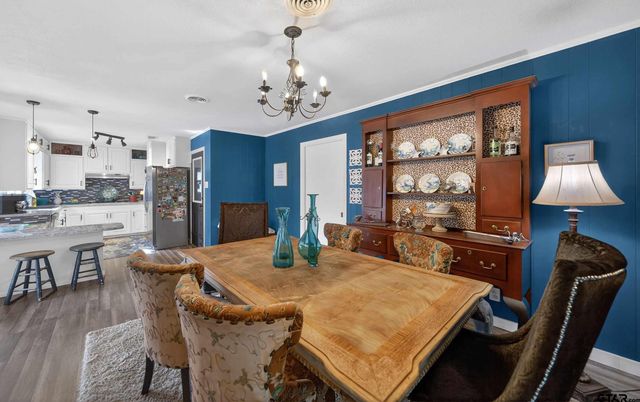 815 Circle Dr, Jacksonville, TX 75766