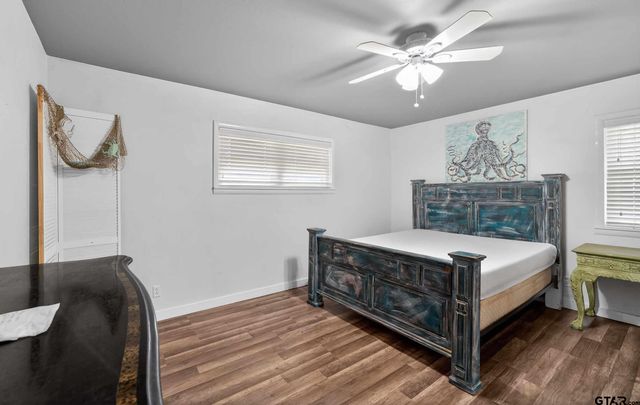 815 Circle Dr, Jacksonville, TX 75766