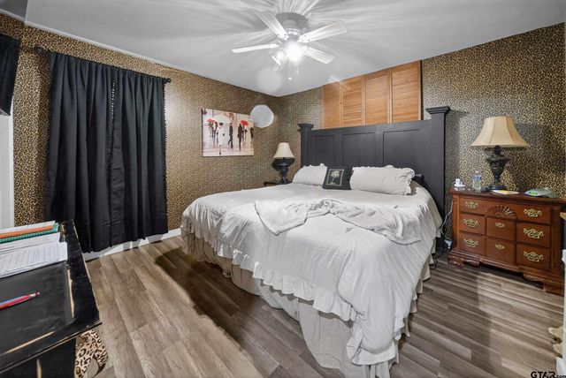 815 Circle Dr, Jacksonville, TX 75766