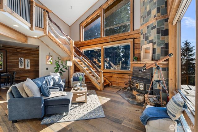 110 Groves Way, Port Ludlow, WA 98365