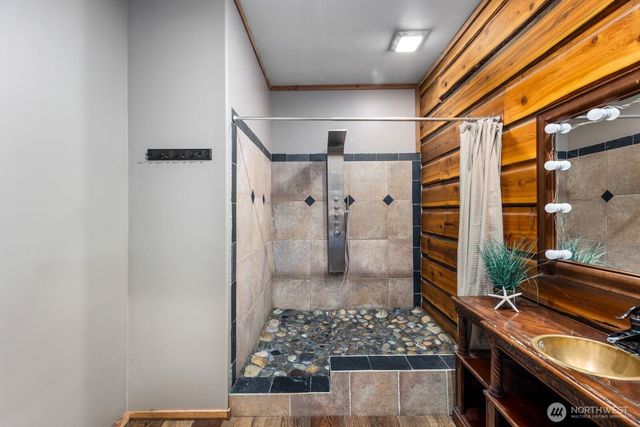 110 Groves Way, Port Ludlow, WA 98365