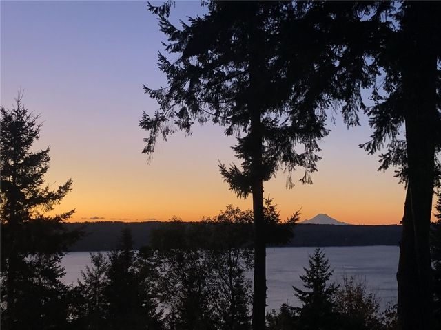 110 Groves Way, Port Ludlow, WA 98365