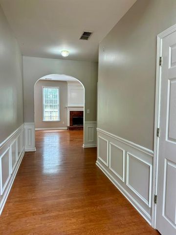 1023 Tanners Point Drive, Lawrenceville, GA 30044