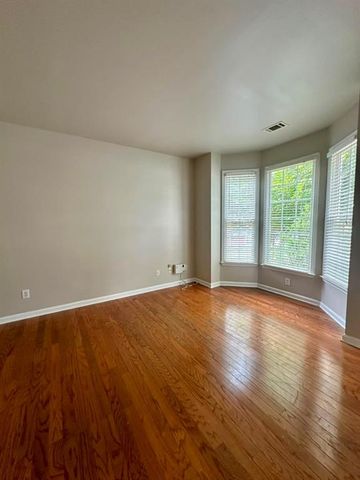 1023 Tanners Point Drive, Lawrenceville, GA 30044