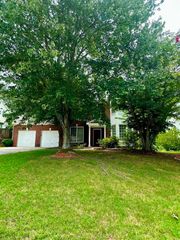 1023 Tanners Point Drive, Lawrenceville, GA 30044