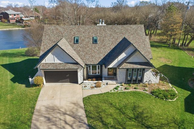 236 S Forestview Ct, Wichita, KS 67205