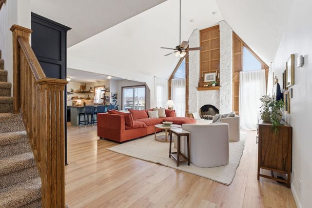 236 S Forestview Ct, Wichita, KS 67205