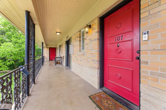 301 E 34th ST 107, Austin, TX 78705