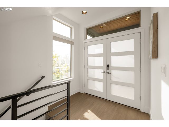 6151 N DEPAUW St, Portland, OR 97203