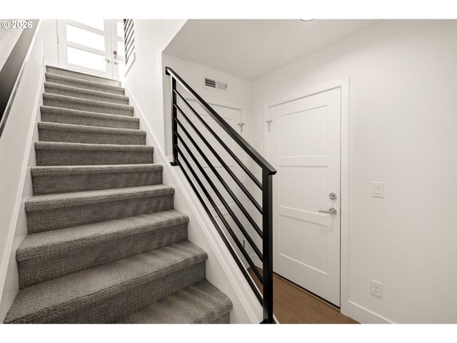 6151 N DEPAUW St, Portland, OR 97203