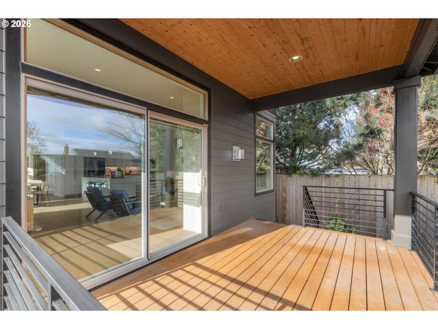 6151 N DEPAUW St, Portland, OR 97203