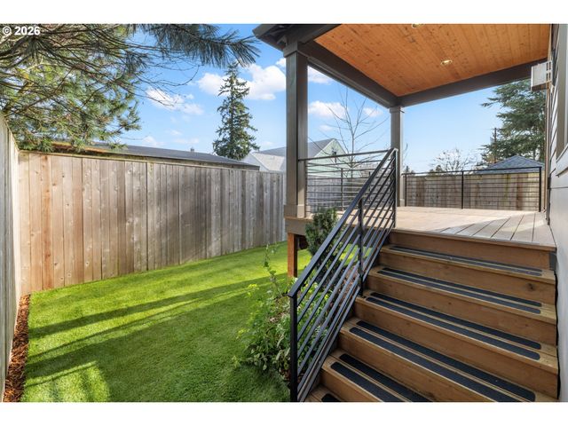 6151 N DEPAUW St, Portland, OR 97203