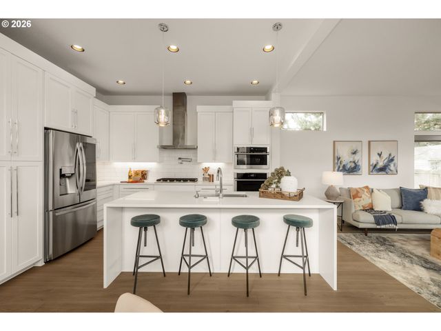 6151 N DEPAUW St, Portland, OR 97203