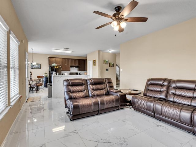 6531 Lost Pines Bend, Houston, TX 77049