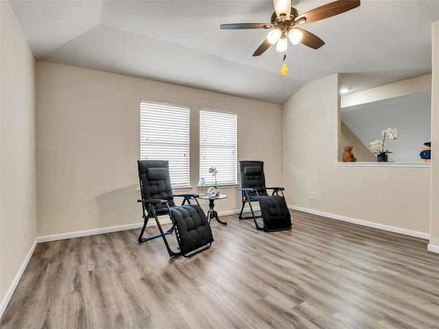 6531 Lost Pines Bend, Houston, TX 77049