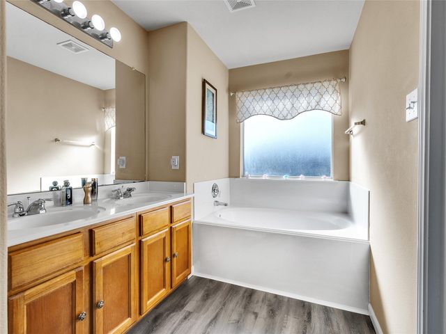 6531 Lost Pines Bend, Houston, TX 77049