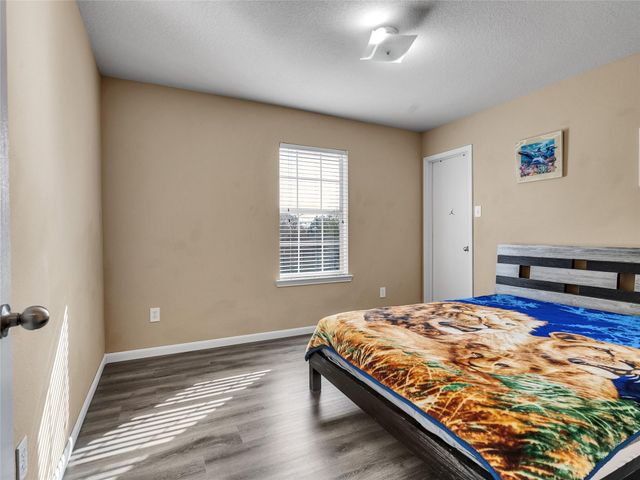 6531 Lost Pines Bend, Houston, TX 77049