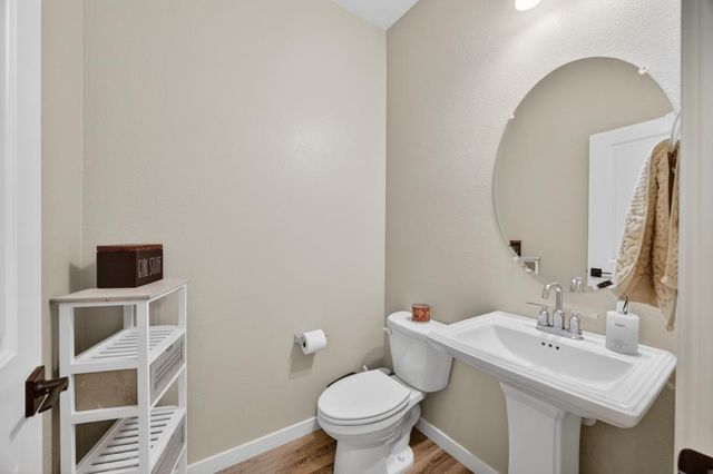 3074 Meadow Run Walk, Sacramento, CA 95833