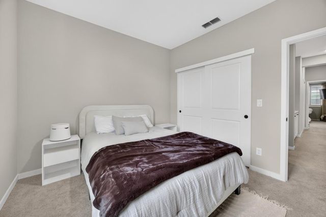 3074 Meadow Run Walk, Sacramento, CA 95833