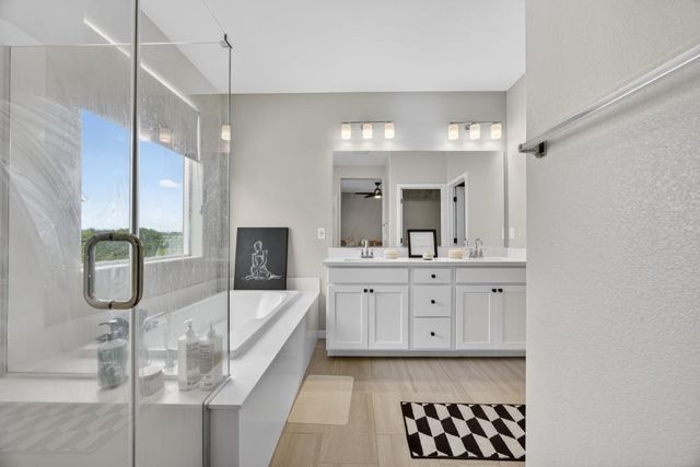 3074 Meadow Run Walk, Sacramento, CA 95833