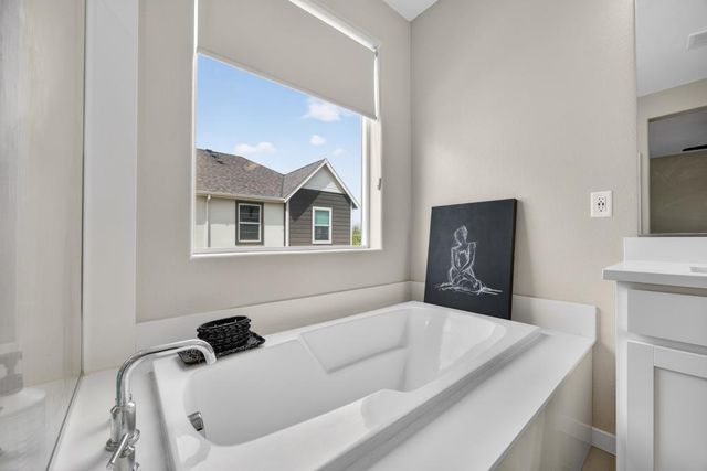 3074 Meadow Run Walk, Sacramento, CA 95833