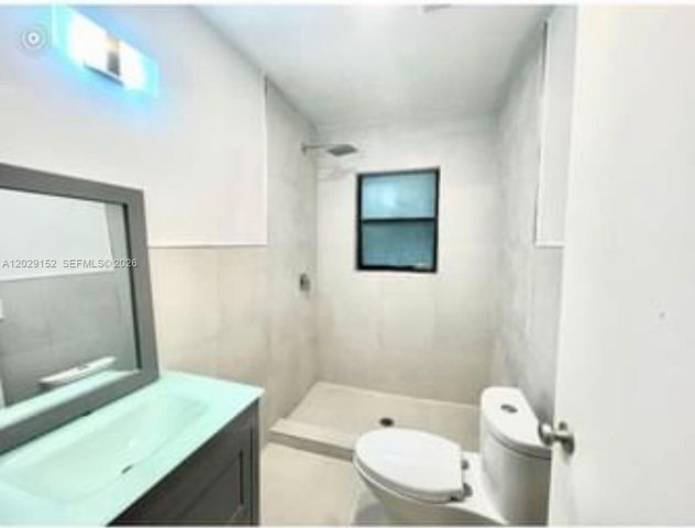 1220 S 29th Avenue, Hollywood, FL 33020