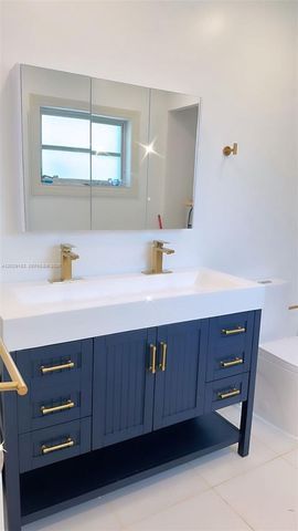 1220 S 29th Avenue, Hollywood, FL 33020