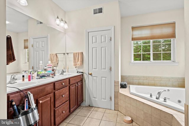 2805 RIDGELEIGH CT, Manchester, MD 21102