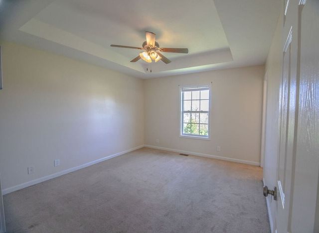 955 Russet Dr, Clarksville, TN 37040