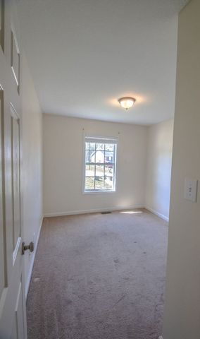 955 Russet Dr, Clarksville, TN 37040
