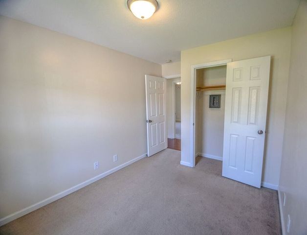 955 Russet Dr, Clarksville, TN 37040