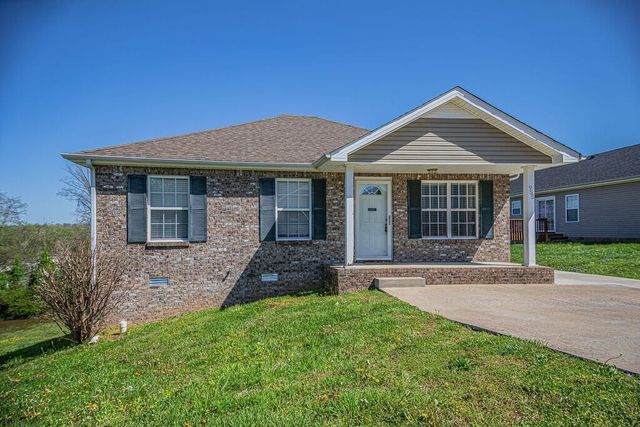 955 Russet Dr, Clarksville, TN 37040