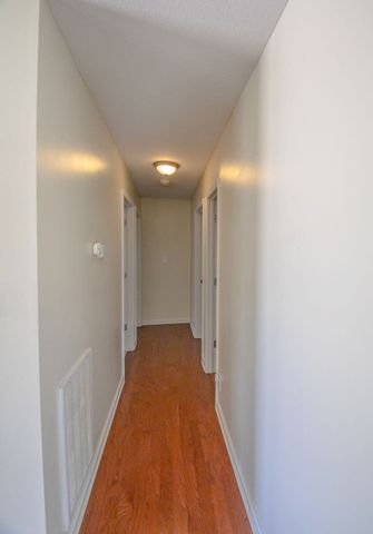 955 Russet Dr, Clarksville, TN 37040