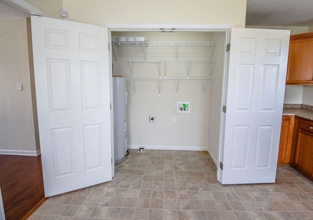 955 Russet Dr, Clarksville, TN 37040