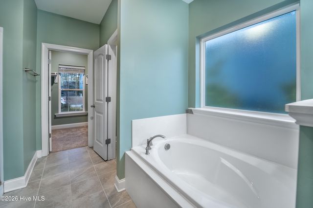 505 W Red Head Circle, Sneads Ferry, NC 28460