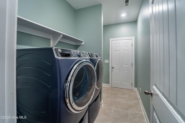 505 W Red Head Circle, Sneads Ferry, NC 28460