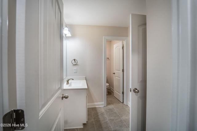 505 W Red Head Circle, Sneads Ferry, NC 28460