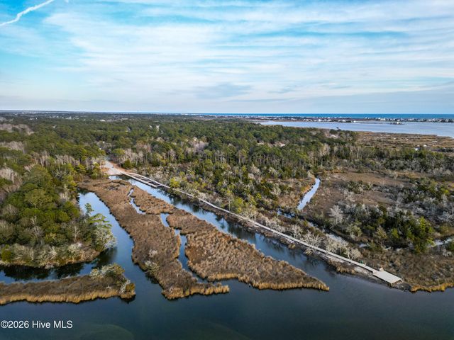 505 W Red Head Circle, Sneads Ferry, NC 28460