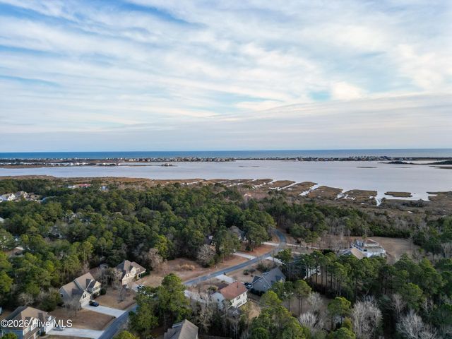 505 W Red Head Circle, Sneads Ferry, NC 28460