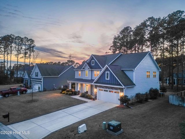 505 W Red Head Circle, Sneads Ferry, NC 28460