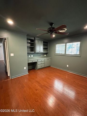 2258 Bellingrath Road, Jackson, MS 39211