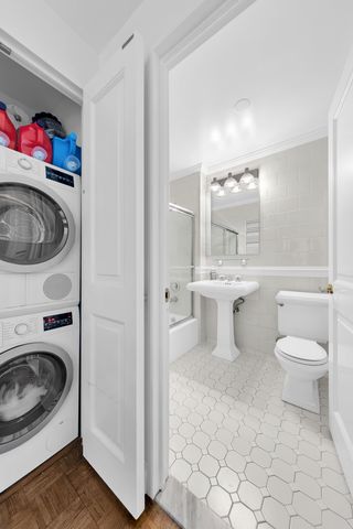 404 E 76th St Apt 8C, New York City, NY 10021