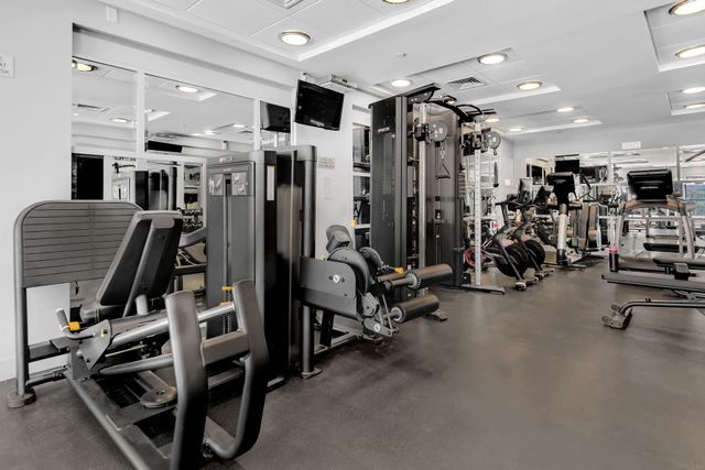 404 E 76th St Apt 8C, New York City, NY 10021