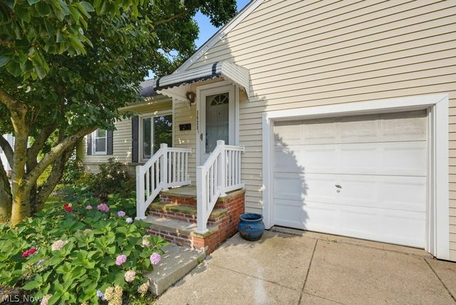 1628 Parker Drive, Mayfield Heights, OH 44124
