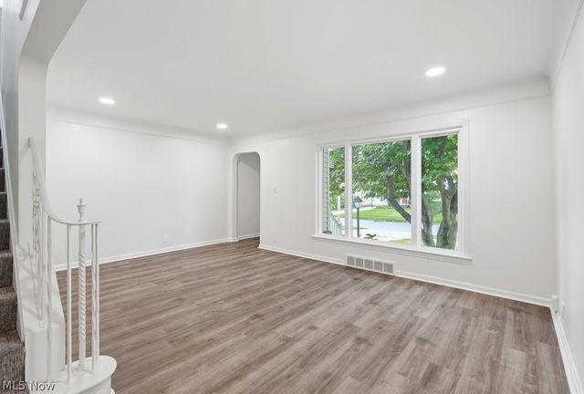 1628 Parker Drive, Mayfield Heights, OH 44124
