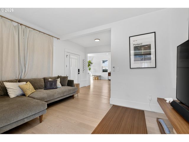 3344 Ne 74TH Ave, Portland, OR 97213