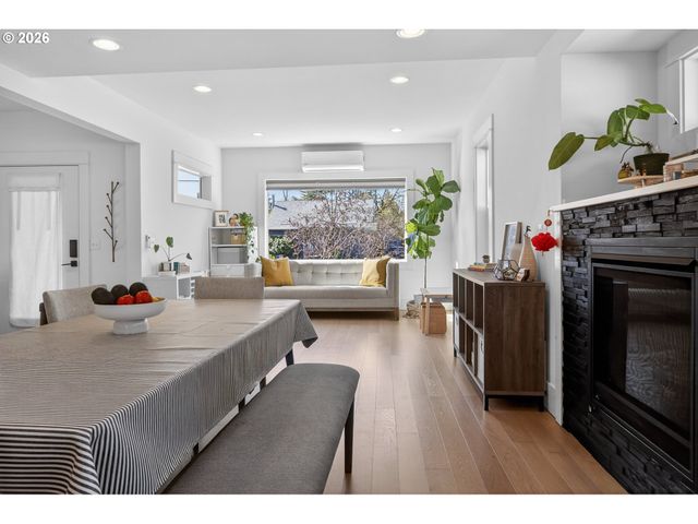 3344 Ne 74TH Ave, Portland, OR 97213