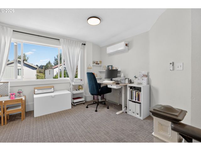 3344 Ne 74TH Ave, Portland, OR 97213