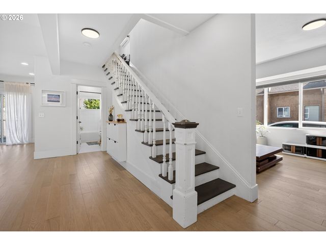 3344 Ne 74TH Ave, Portland, OR 97213